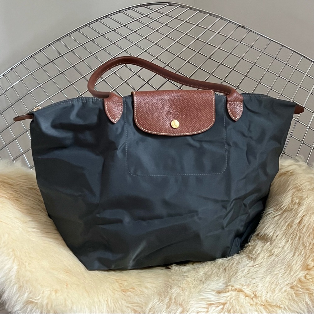 Longchamp Medium Le Pliage Shoulder Grey Tote